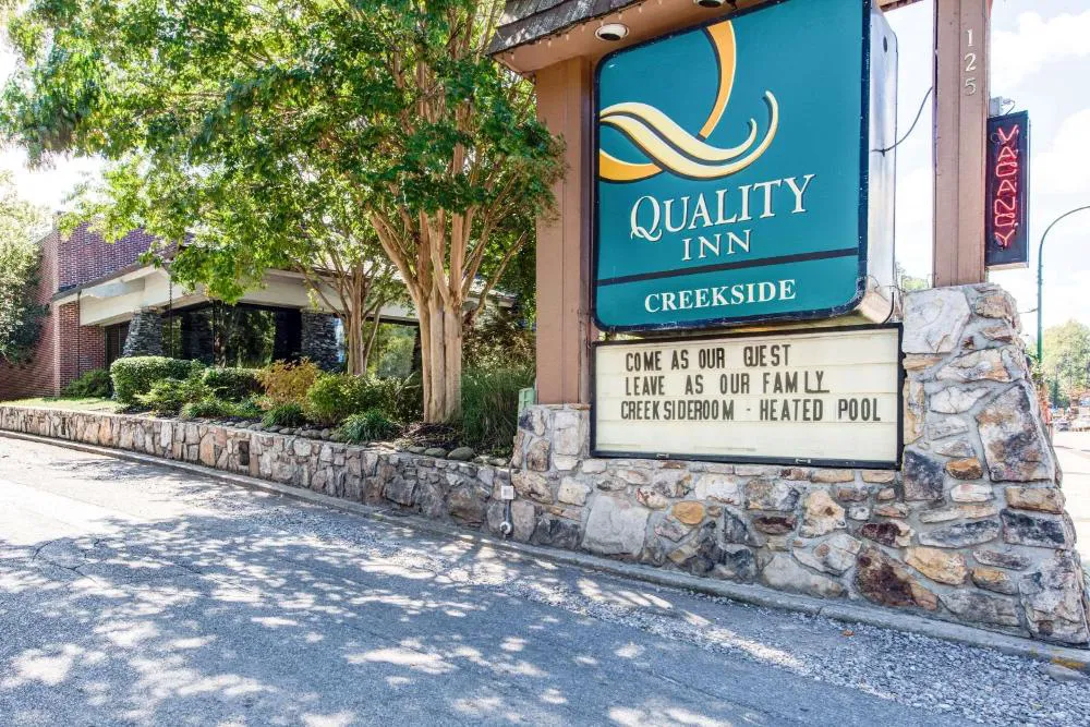 Quality Inn Creekside - Downtown Gatlinburg hotel hero