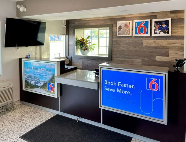 Motel 6 Delano, CA hotel detail image 2