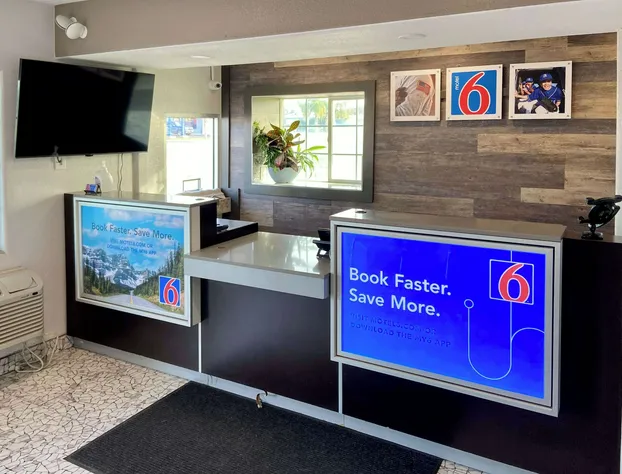 Motel 6 Delano, CA hotel detail image 2