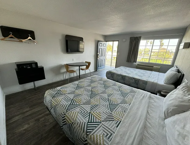 Motel 6 Delano, CA hotel detail image 3