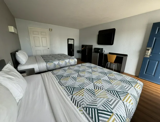 Motel 6 Delano, CA hotel detail image 4