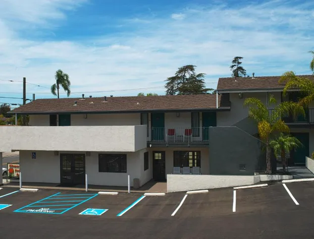 Orange Tree Inn hotel detail image 1