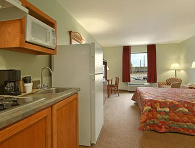 Super 8 by Wyndham Pascagoula hotel detail image 4