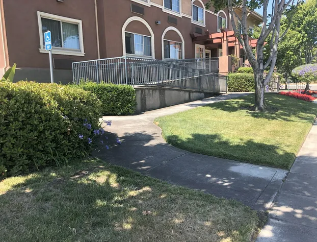 Quality Inn & Suites-Mountain View hotel detail image 4