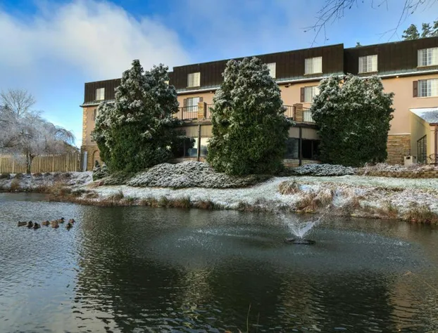 Meadowbrook Inn hotel detail image 1