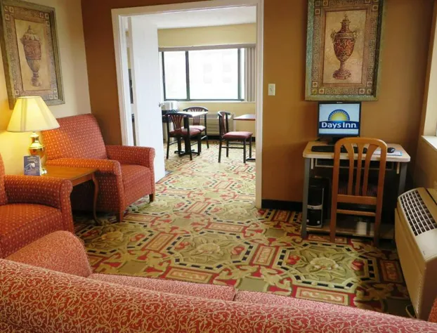 Days Inn by Wyndham Plainfield hotel detail image 4