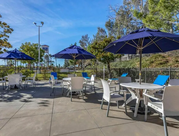 Comfort Inn Fontana hotel detail image 4