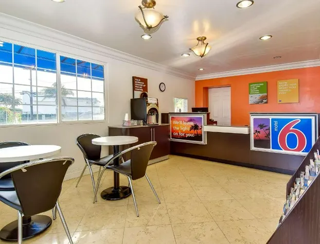 Motel 6 Garden Grove hotel detail image 4