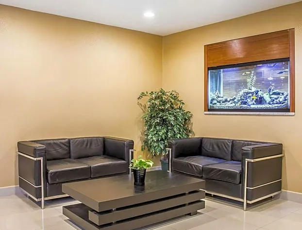 Comfort Inn hotel detail image 4