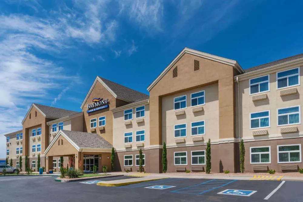 Baymont by Wyndham Albuquerque Airport hotel hero