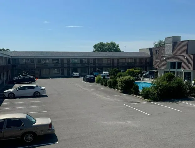 Niagara Lodge & Suites hotel detail image 4