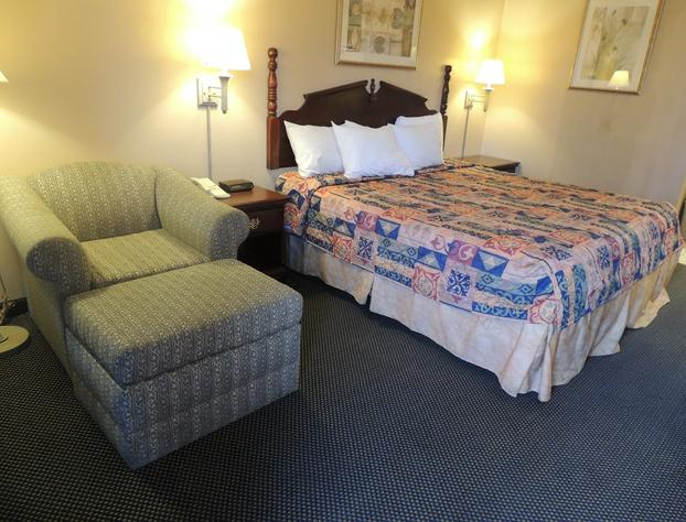 Econo Lodge hotel detail image 4