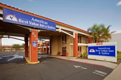 Days Inn by Wyndham Hemet hotel hero
