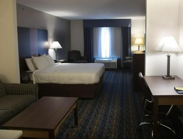 Crossroads Inn And Suites hotel detail image 3