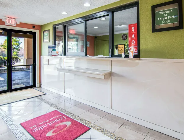 Econo Lodge Atlanta Airport East hotel detail image 3