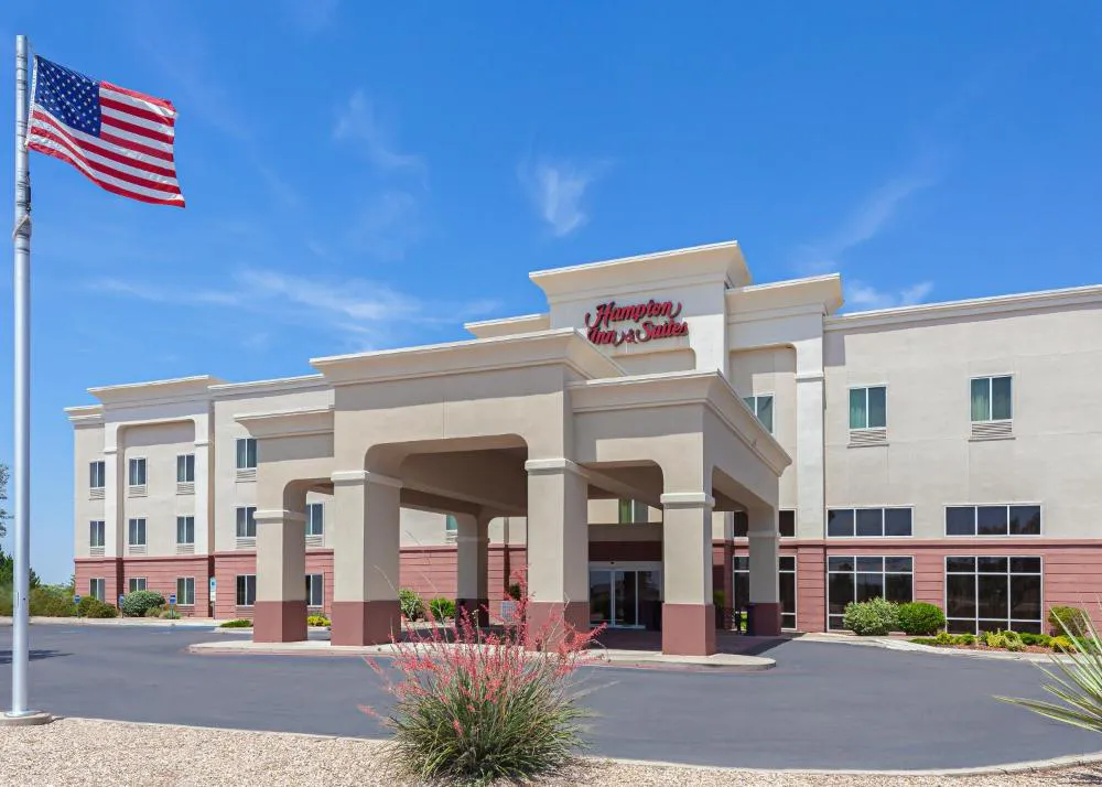 Hampton Inn and Suites Hobbs hotel hero