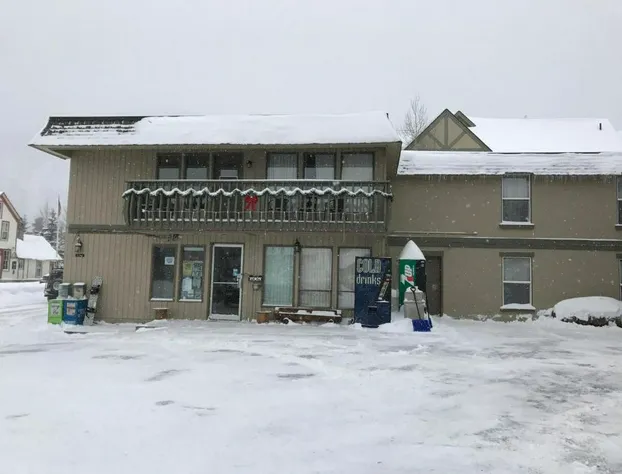 Snowshoe Motel hotel detail image 2