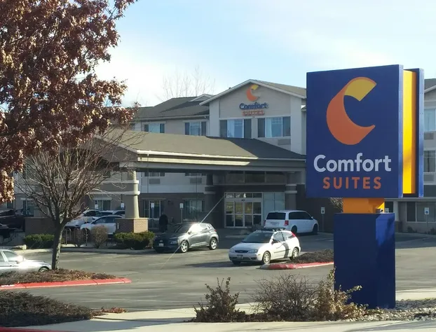 Comfort Suites Airport hotel detail image 1