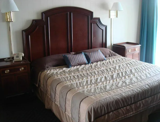 Harbor Base Pineapple Inn hotel detail image 4