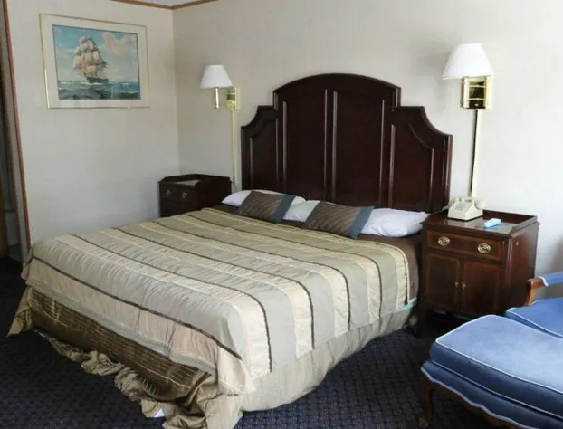 Harbor Base Pineapple Inn hotel detail image 4