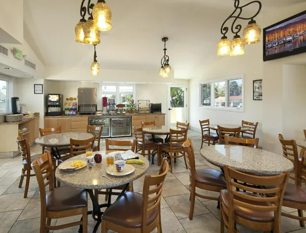 Sandpiper Lodge hotel detail image 2