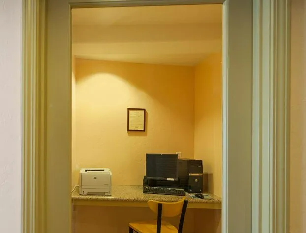 Sandpiper Lodge hotel detail image 3