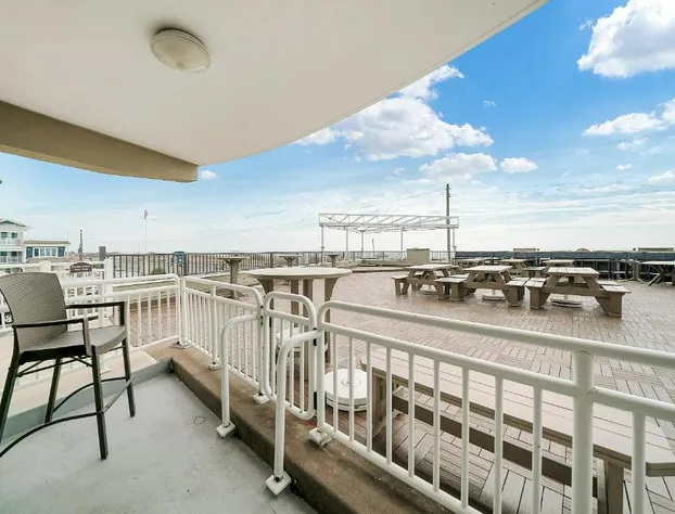 Montreal Beach Resort hotel detail image 4