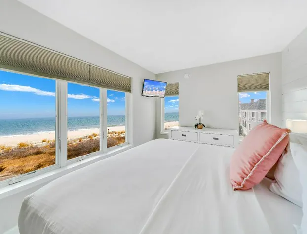Montreal Beach Resort hotel detail image 3