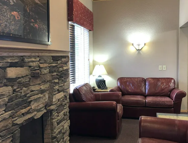 River House Inn, a Baymont by Wyndham hotel detail image 3