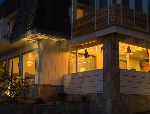 Cambria Beach Lodge hotel detail image 1