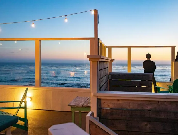 Cambria Beach Lodge hotel detail image 2