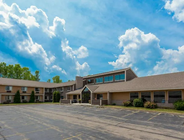 AmericInn by Wyndham Hartford WI hotel detail image 1
