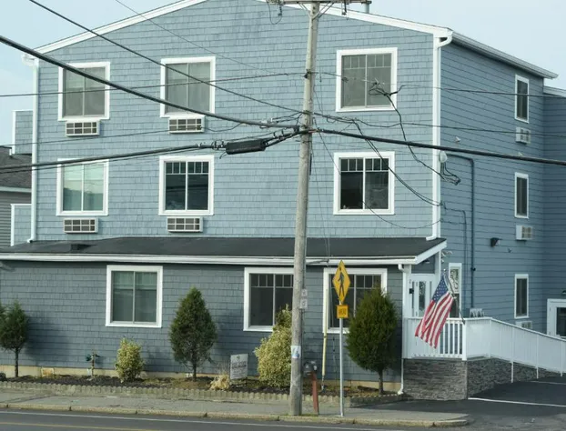 Rhea's Inn By The Sea hotel detail image 1