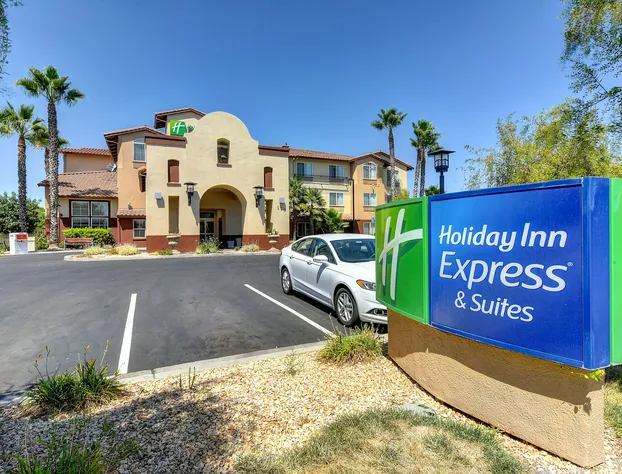 Holiday Inn Express Hotel & Suites Manteca by IHG hotel detail image 1