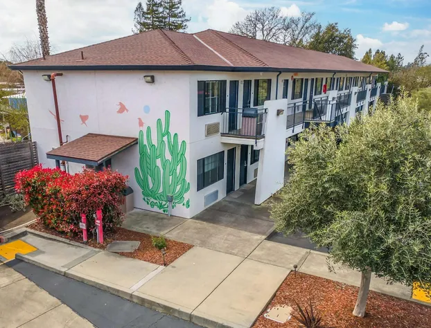 The Sandman Santa Rosa Sonoma, an Ascend Collection Hotel hotel detail image 4