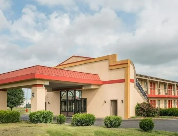 Hotel 7 Inn Paducah hotel detail image 1