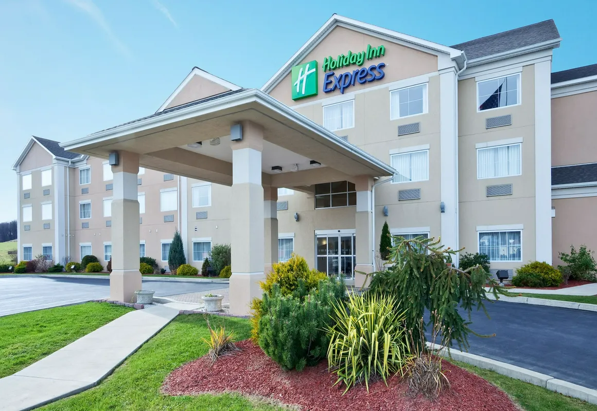 Holiday Inn Express Hotel & Suites Gibson by IHG hotel hero