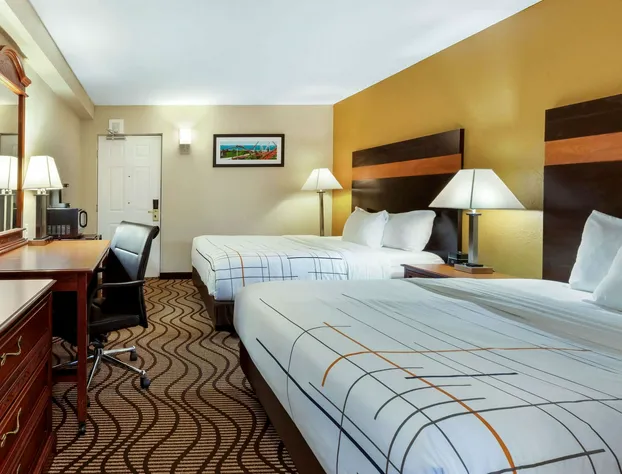 La Quinta Inn by Wyndham Sandusky near Cedar Point hotel detail image 4