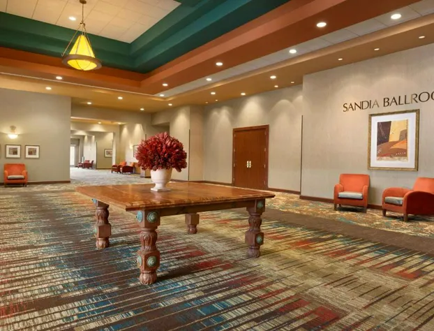 Embassy Suites by Hilton Albuquerque hotel detail image 3