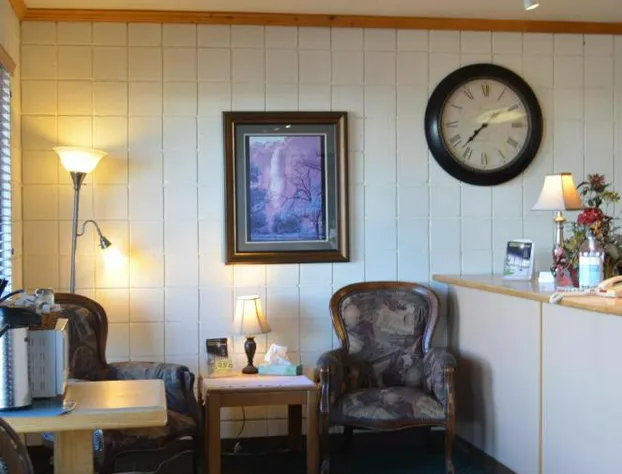 National 9 Inn Wellington hotel detail image 2