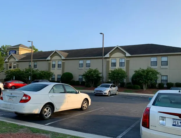 Inn at Clinton hotel detail image 3