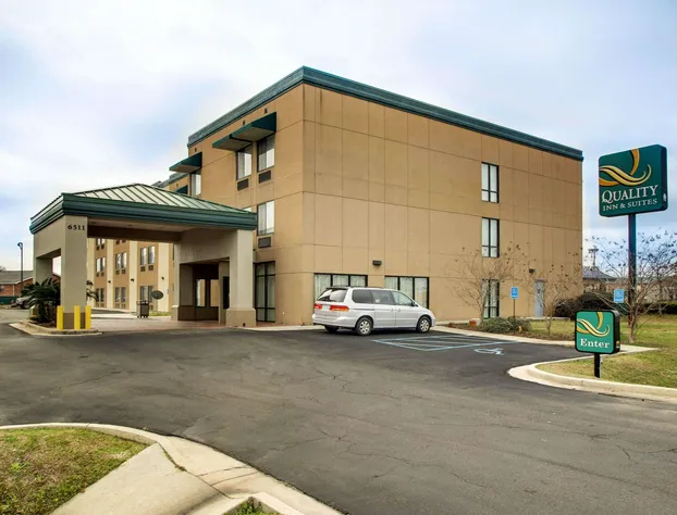 Quality Inn & Suites hotel detail image 2