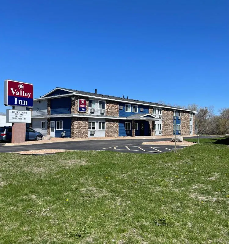 Valley Inn Shakopee hotel hero