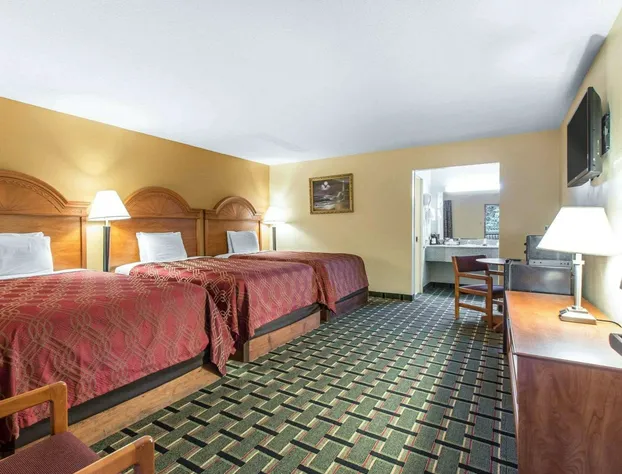 Econo Lodge Dalton West hotel detail image 3