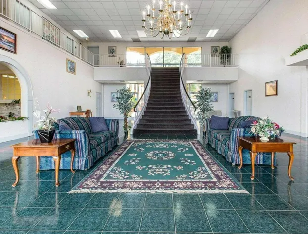 Econo Lodge Dalton West hotel detail image 3