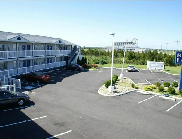 Royal Lodge hotel detail image 3