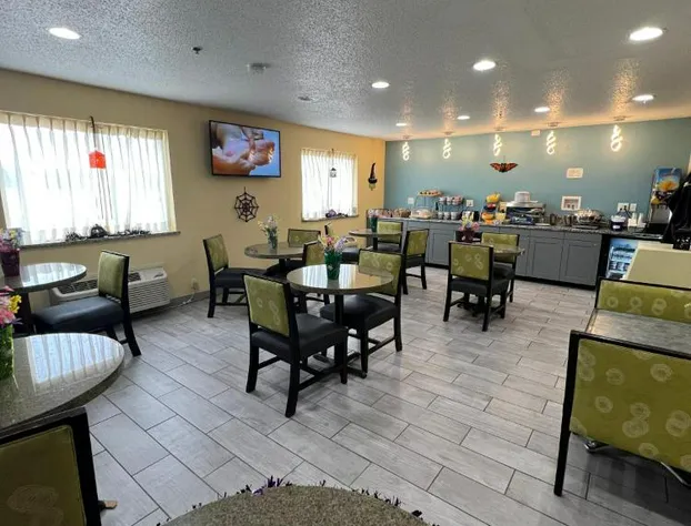 Days Inn by Wyndham Batavia Ohio hotel detail image 2