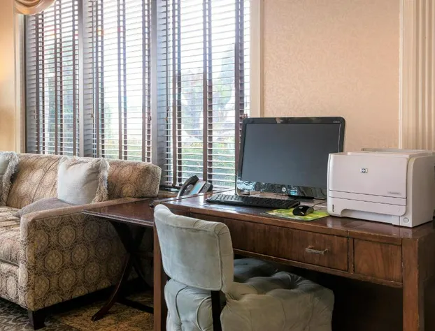 Five Towns Inn - JFK Airport hotel detail image 3