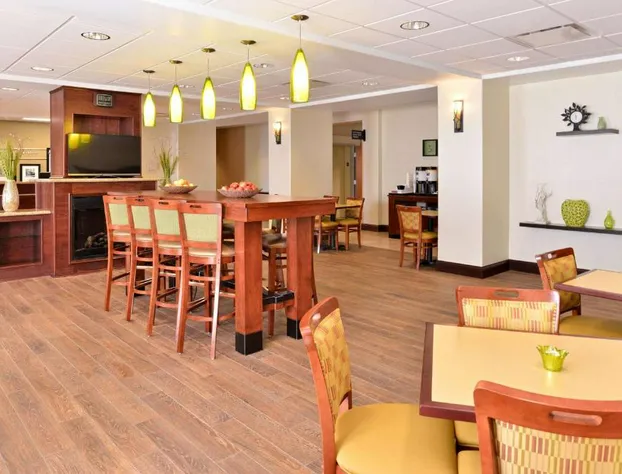 Hampton Inn Grand Island hotel detail image 4