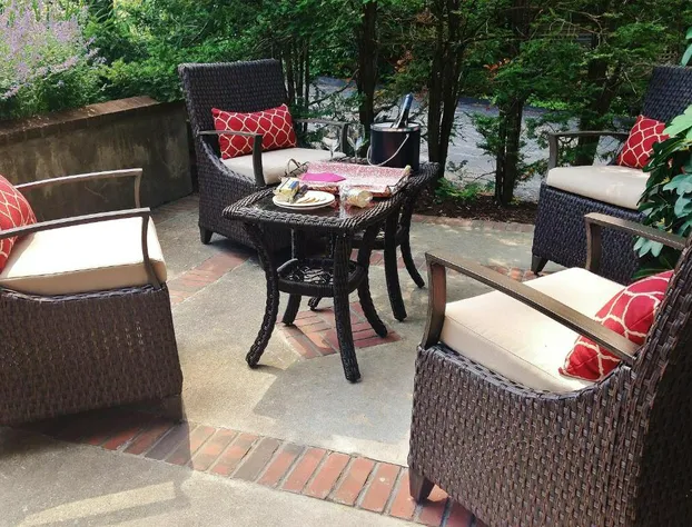 Chambery Inn hotel detail image 3